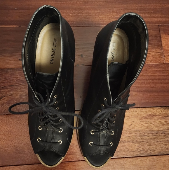 Size 9 Call It Spring Open Toe Booties - Picture 5 of 6